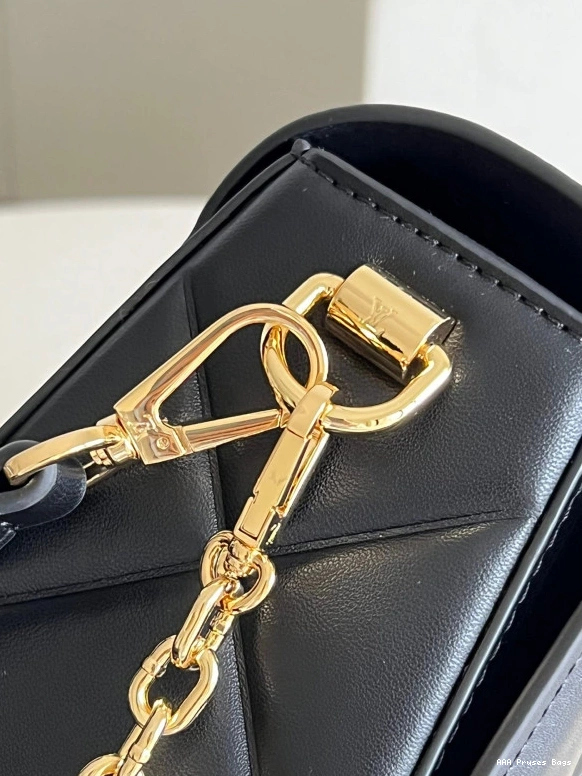 AAA Pruses Bags TWIST VUITTON LOUIS MM 0809